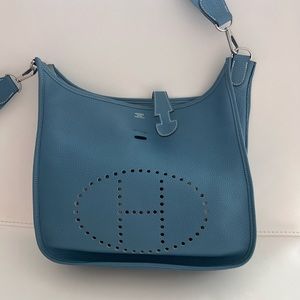 Hermes Evelyne Cross body bag.